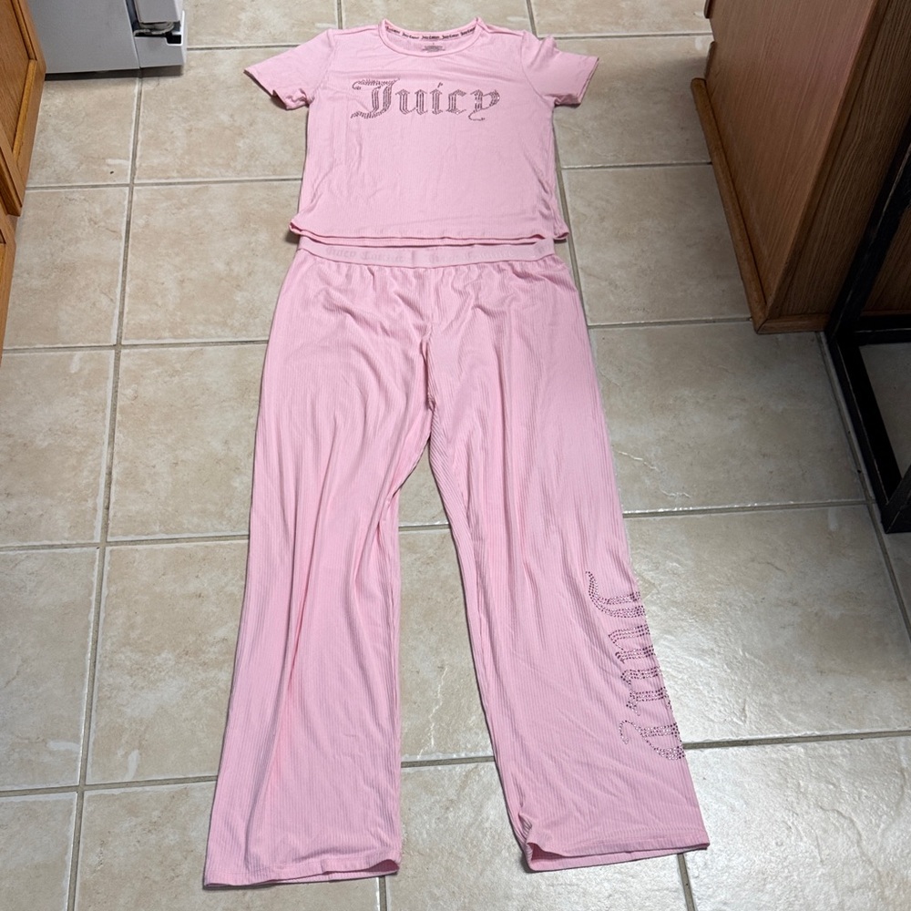 Juicy Couture Light Pink Women’s Pajama Set